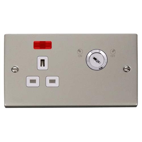 13A 1G DP LOCKABLE S