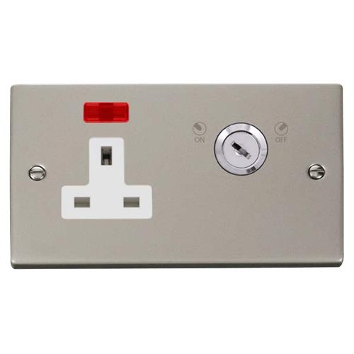 13A 1G DP LOCKABLE S