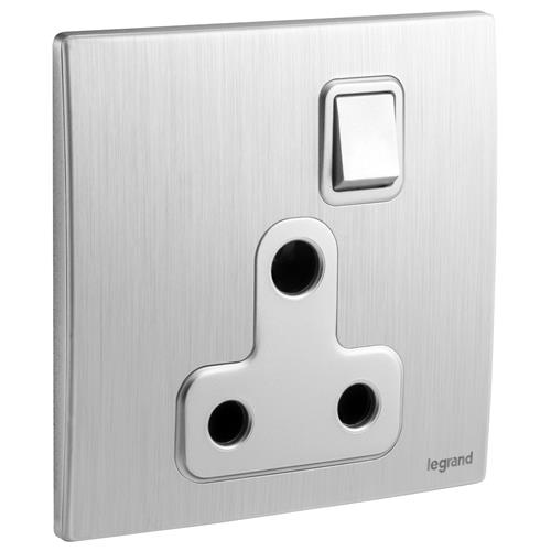 BA 1G 15A SWITCHED SOCKET