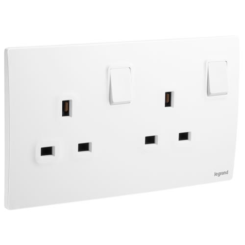 2G BS 13A DP SWITCHED SOCKET
