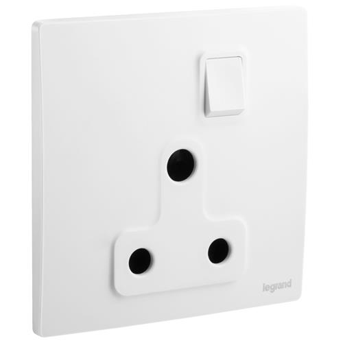 1G BS 15A SWITCHED SOCKET
